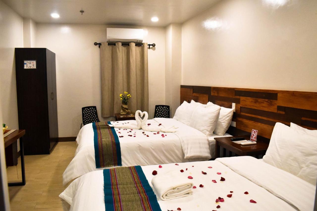 Hotel Lourdes Laoag Dış mekan fotoğraf